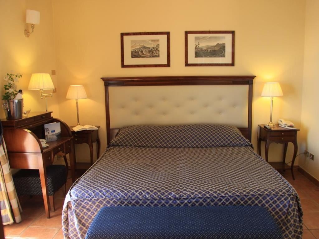 rooms-superior-room-with-balcony-or-terrace-sea-view