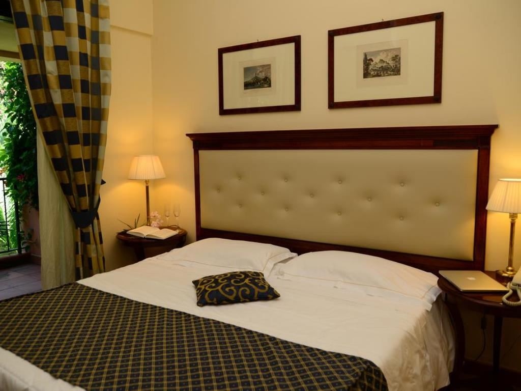 rooms-superior-room-with-balcony-or-terrace-sea-view