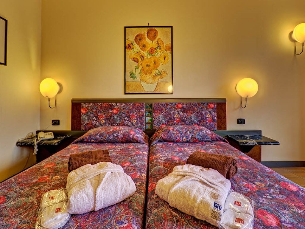 rooms-single-standard-room