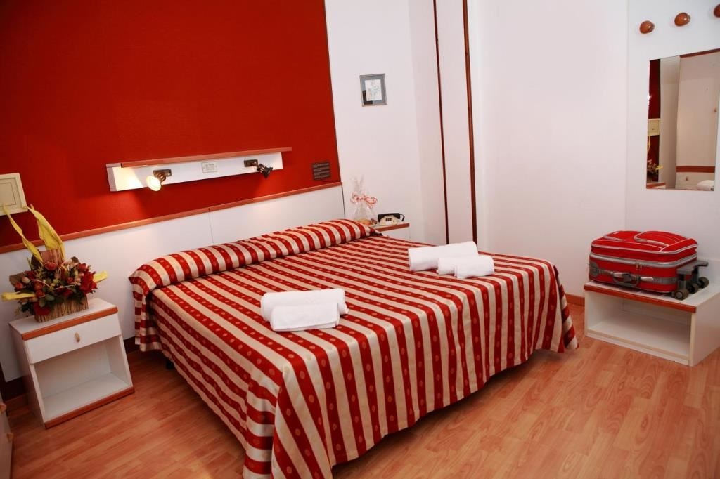 rooms-standard-room-with-balcony