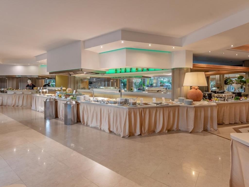 restaurants-restaurant