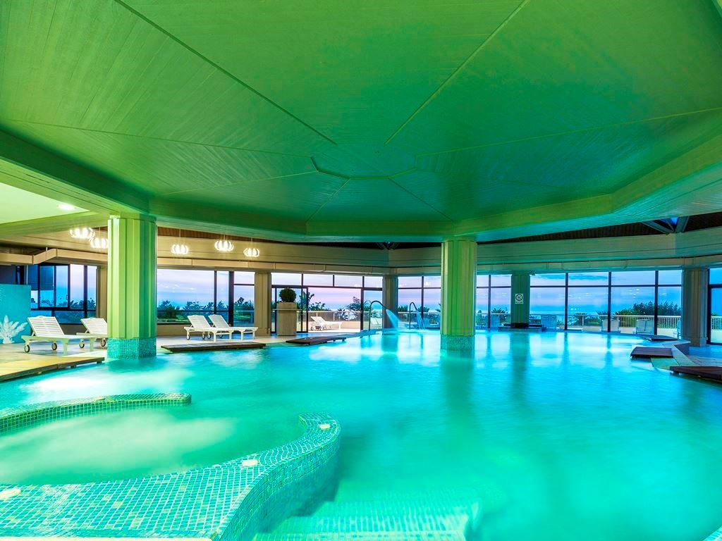 pools-indoor-pool