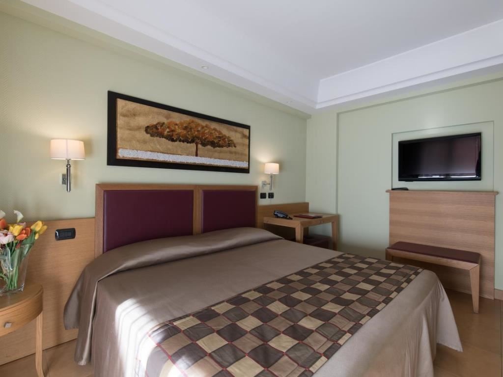 rooms-standard-room-with-balcony-or-terrace