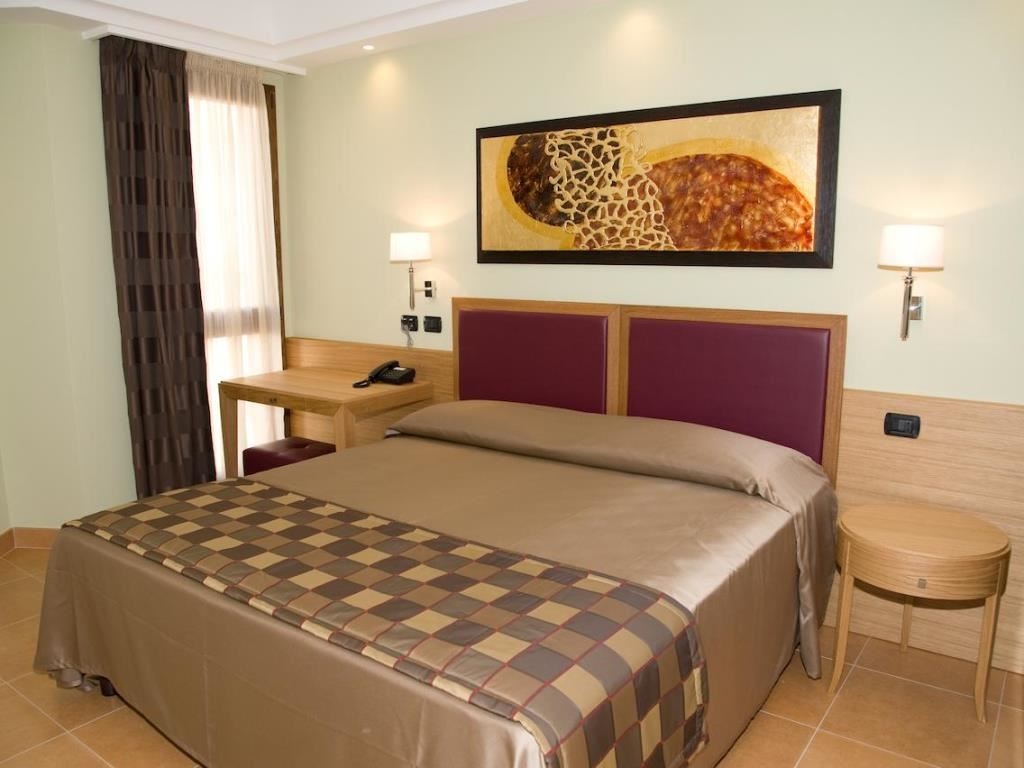 rooms-economy-room-with-balcony-or-terrace