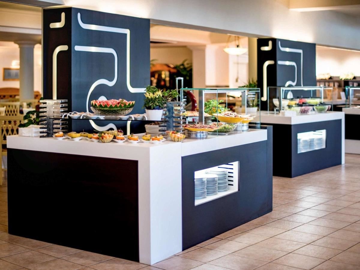 restaurants-restaurant