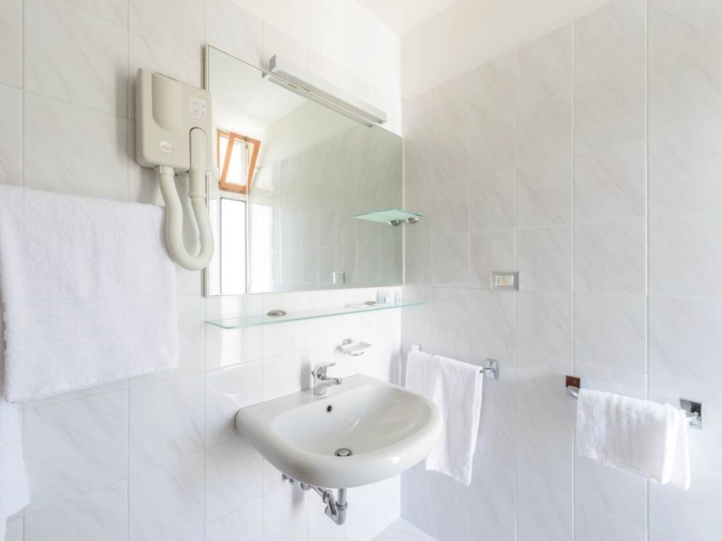 rooms-standard-balcony