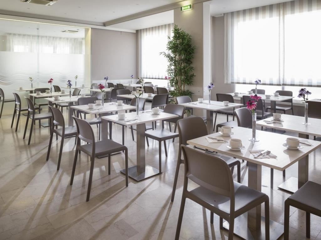 restaurants-breakfast-room