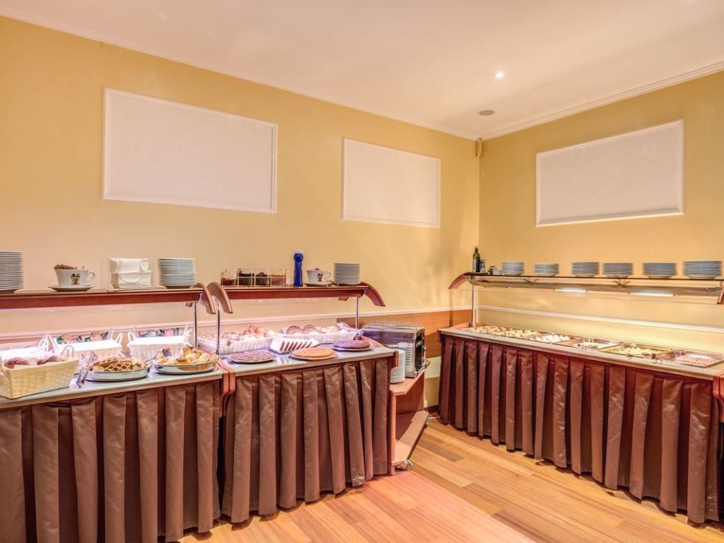 restaurants-breakfast-room