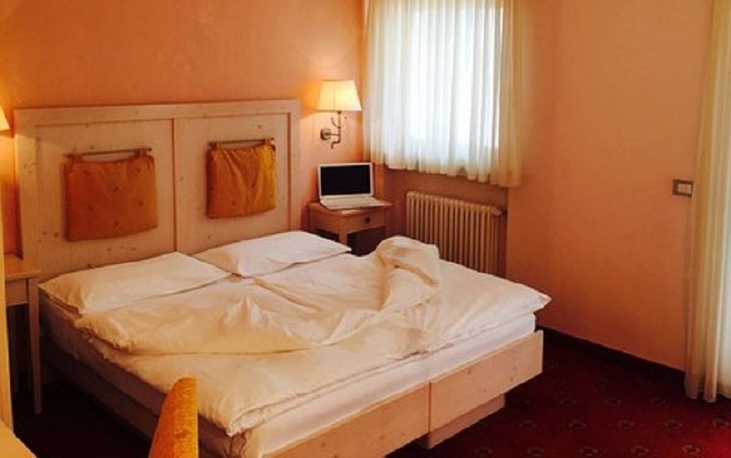 rooms-standard-room-with-balcony