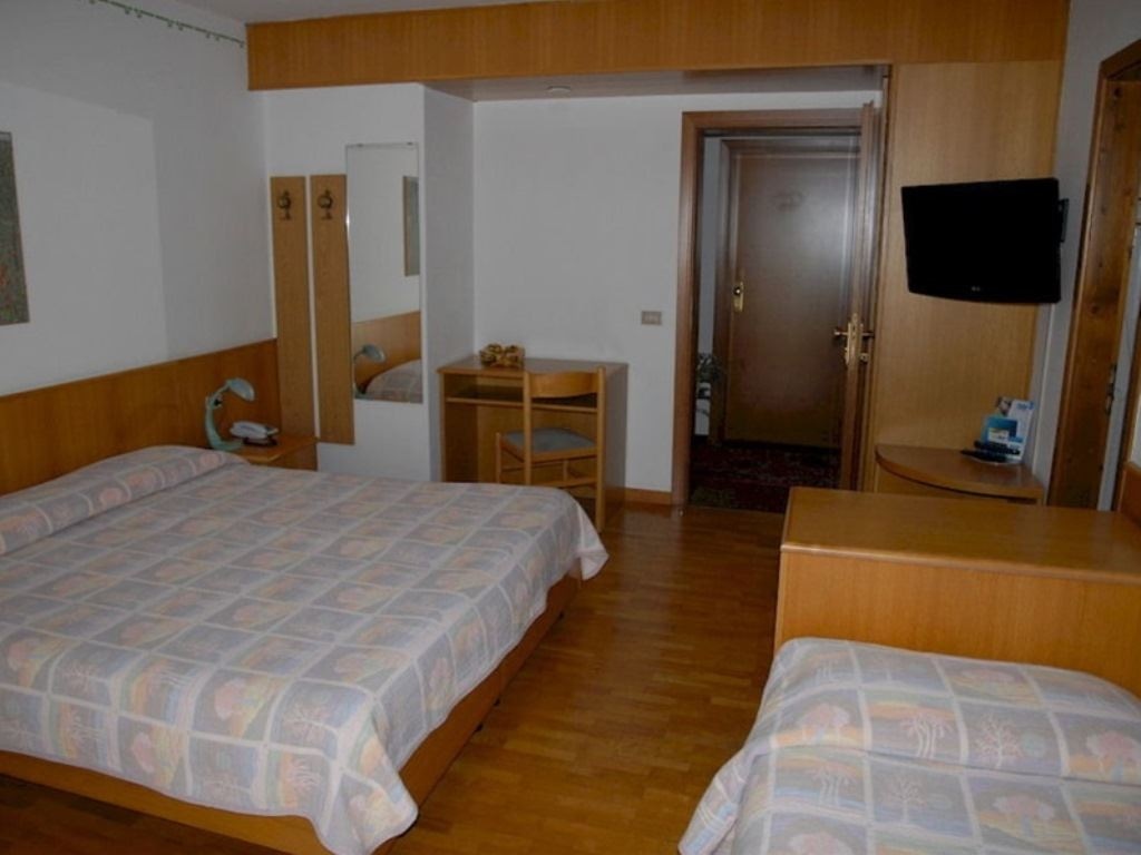 rooms-standard-3-pax