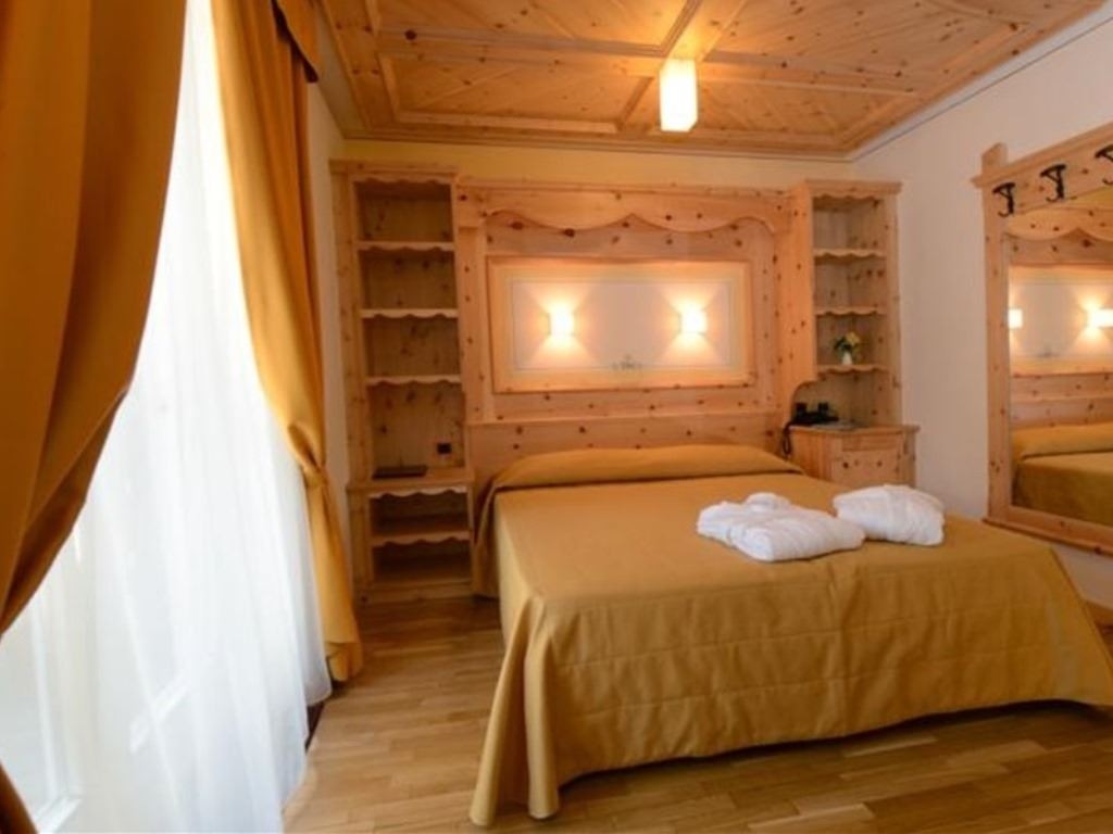 rooms-standard-room--4-pax