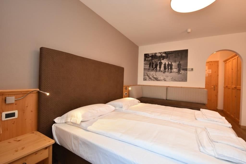 rooms-superior-double-room-with-balcony