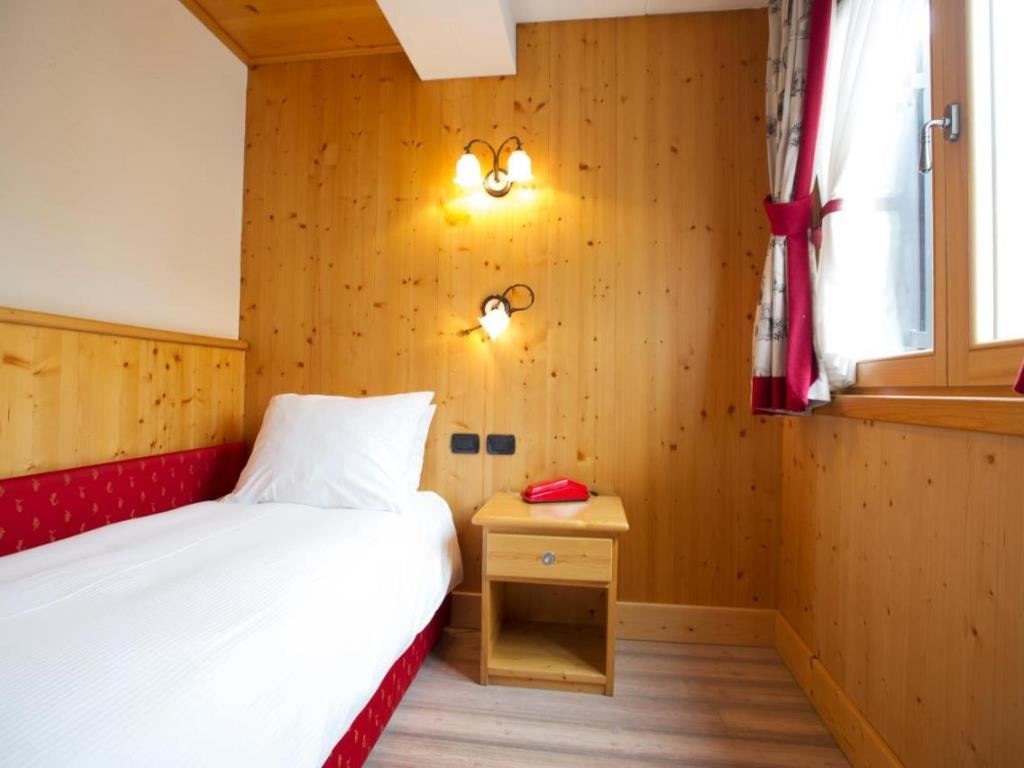 rooms-standard-single-room