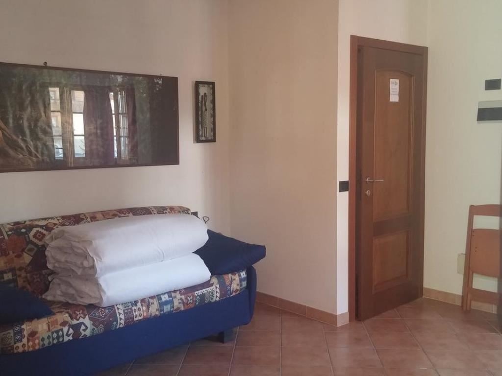 rooms-three-rooms-apartment