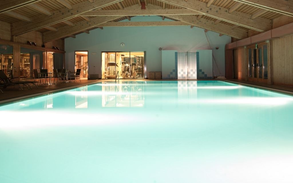 pools-indoor-pool