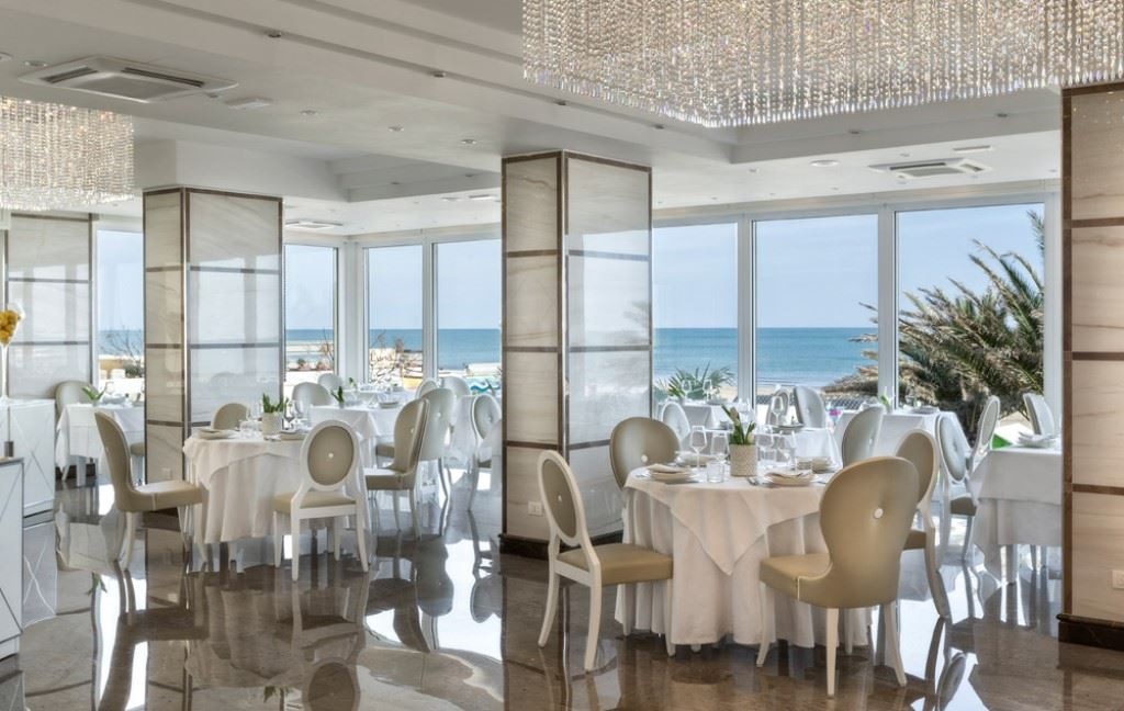 restaurants-restaurant