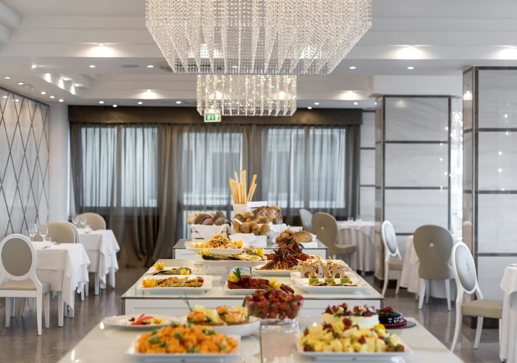 restaurants-restaurant