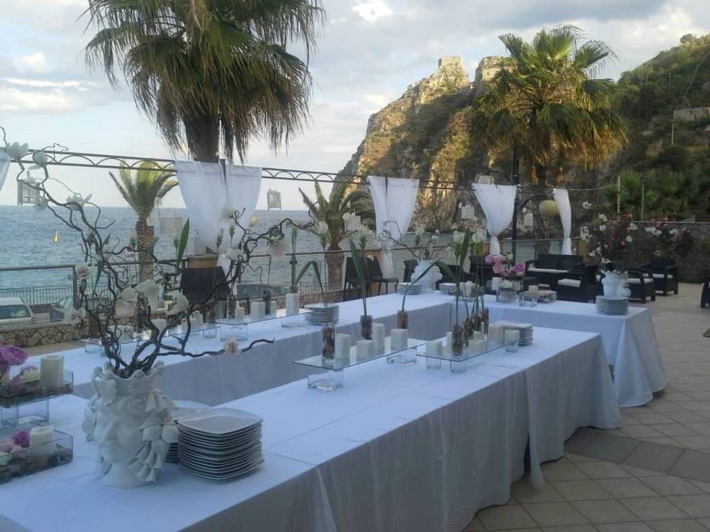 restaurants-restaurant