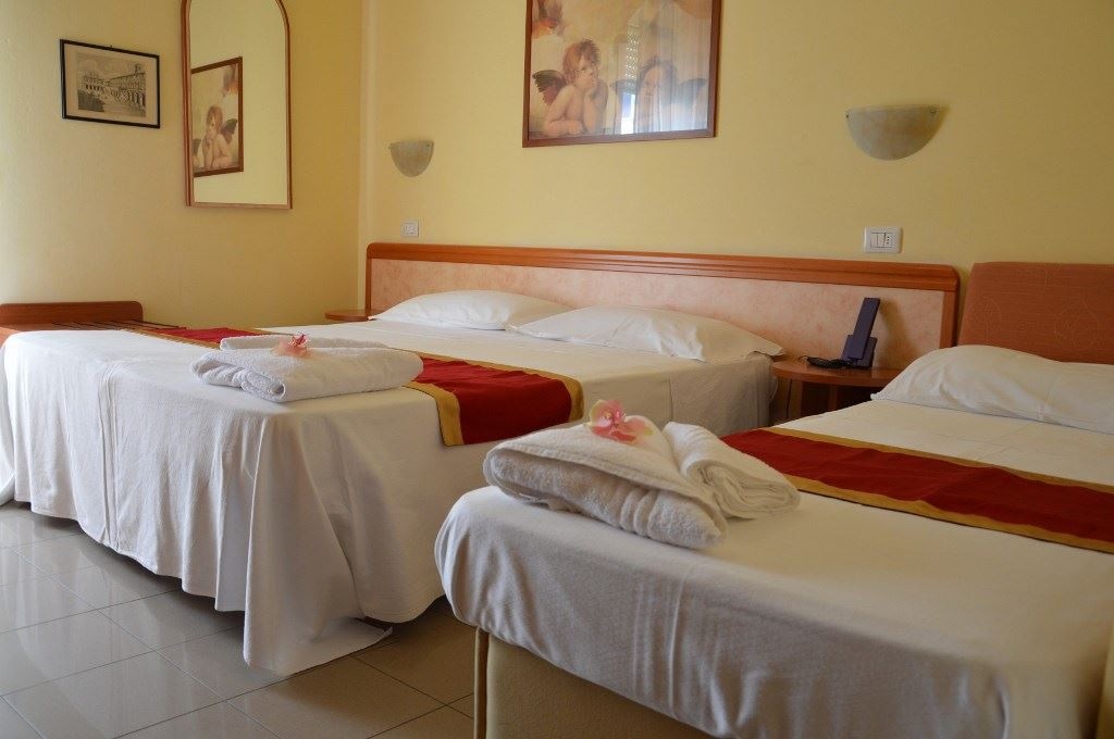 rooms-standard-room-with-balcony