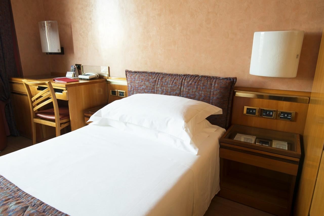 rooms-standard-single-room