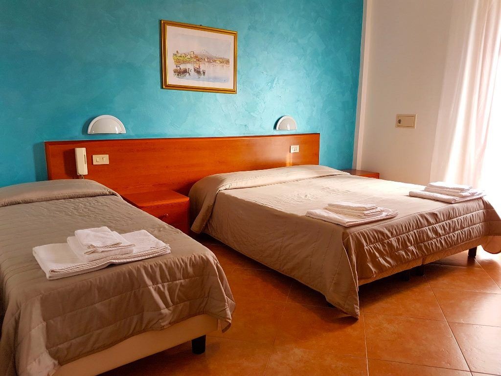 rooms-classic-room-balcony-or-terrace