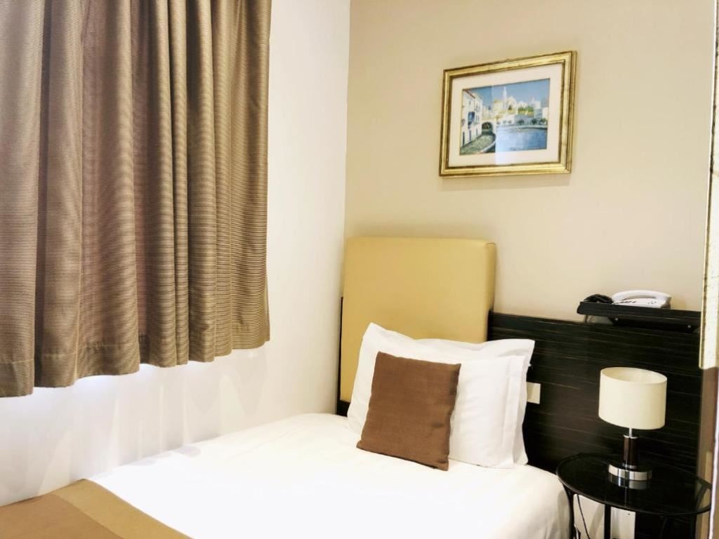 rooms-standard-room-single