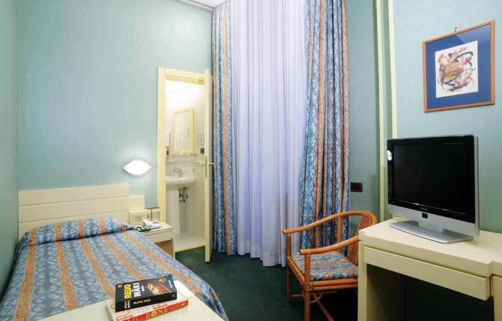 rooms-classic-room-single