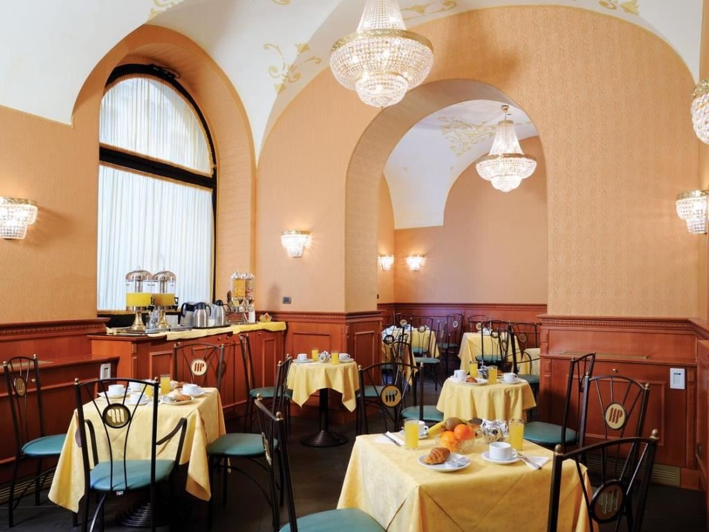 restaurants-breakfast-room