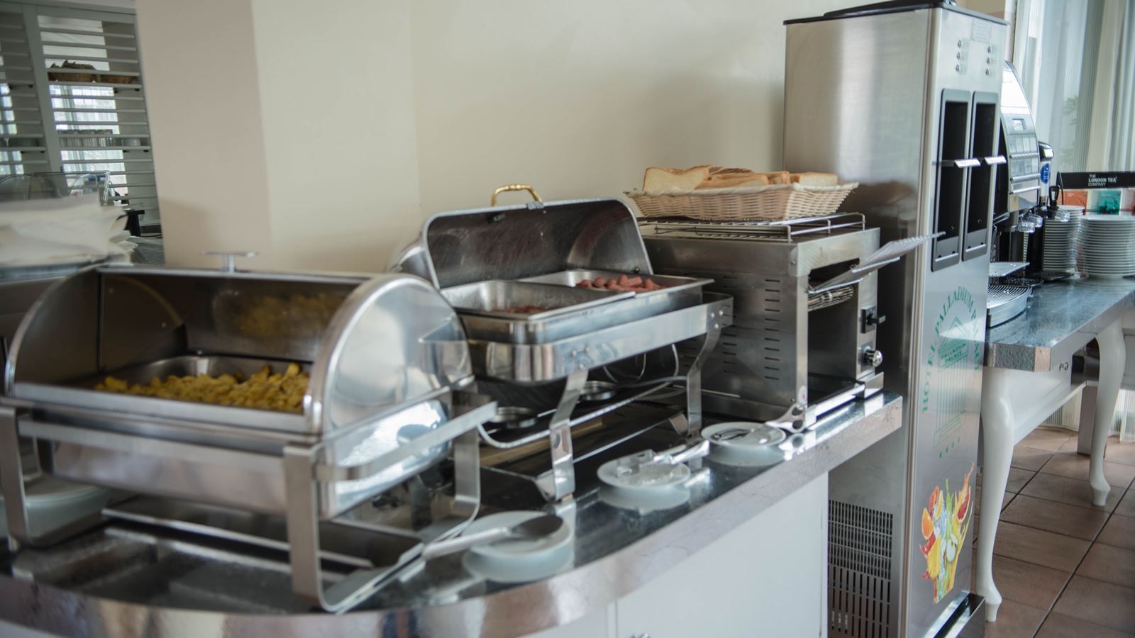 restaurants-restaurants