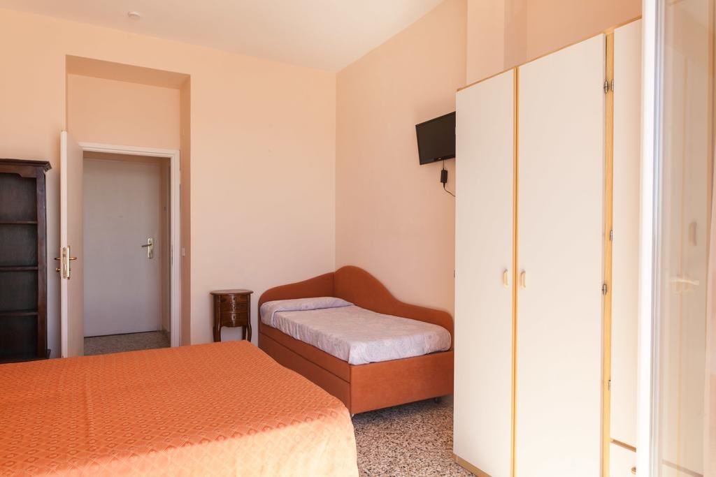 rooms-economy-room-with-balcony