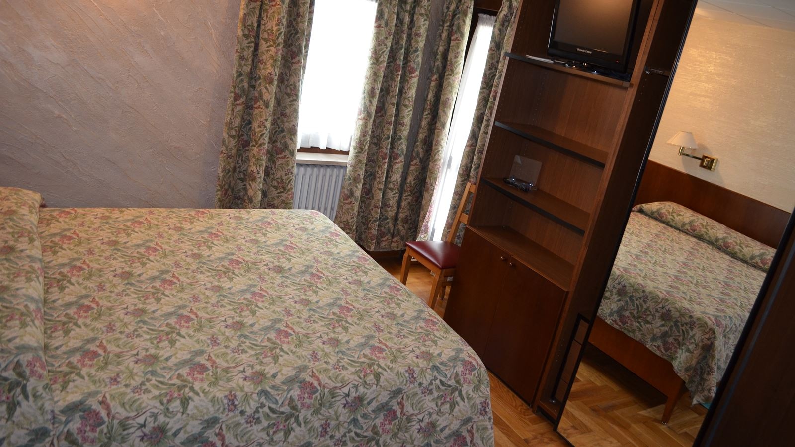 rooms-standard-room