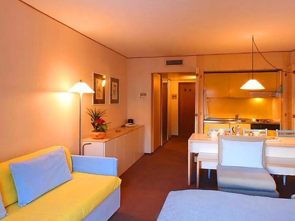 rooms-one-room-apartment-4-pax