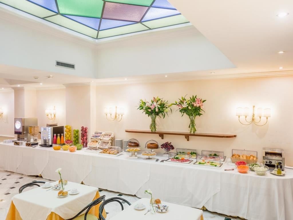 restaurants-breakfast-room