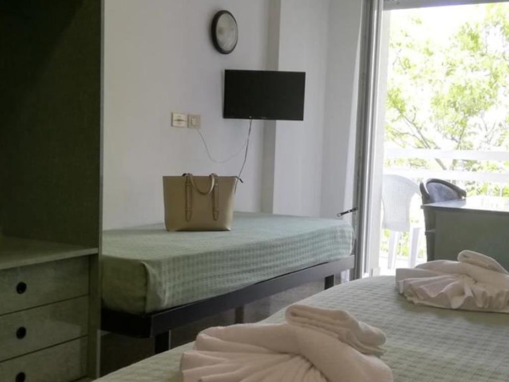 rooms-standard-room-with-balcony