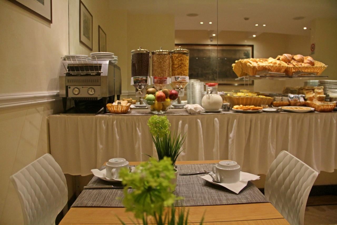 restaurants-breakfast-room