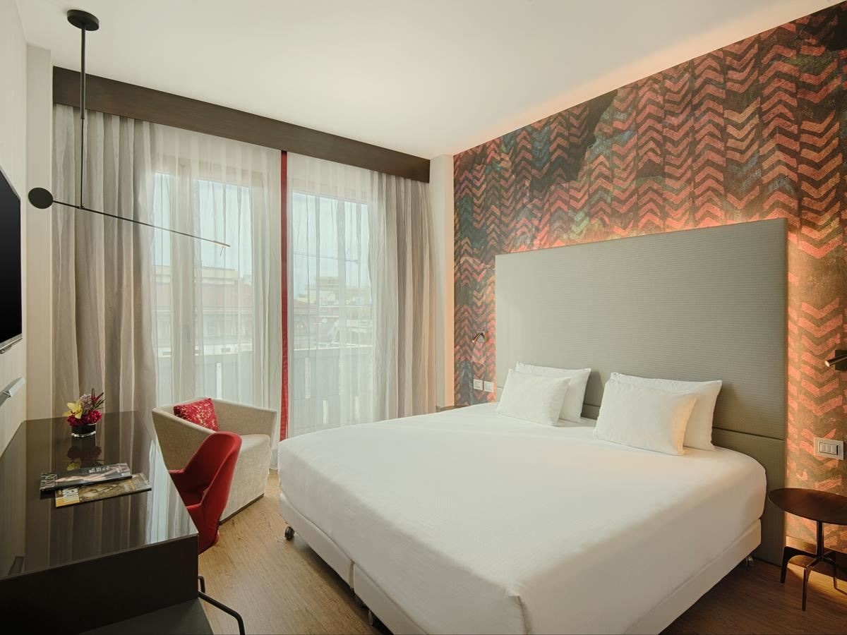 rooms-double-superior-room