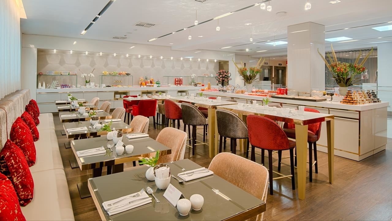 restaurants-restaurant