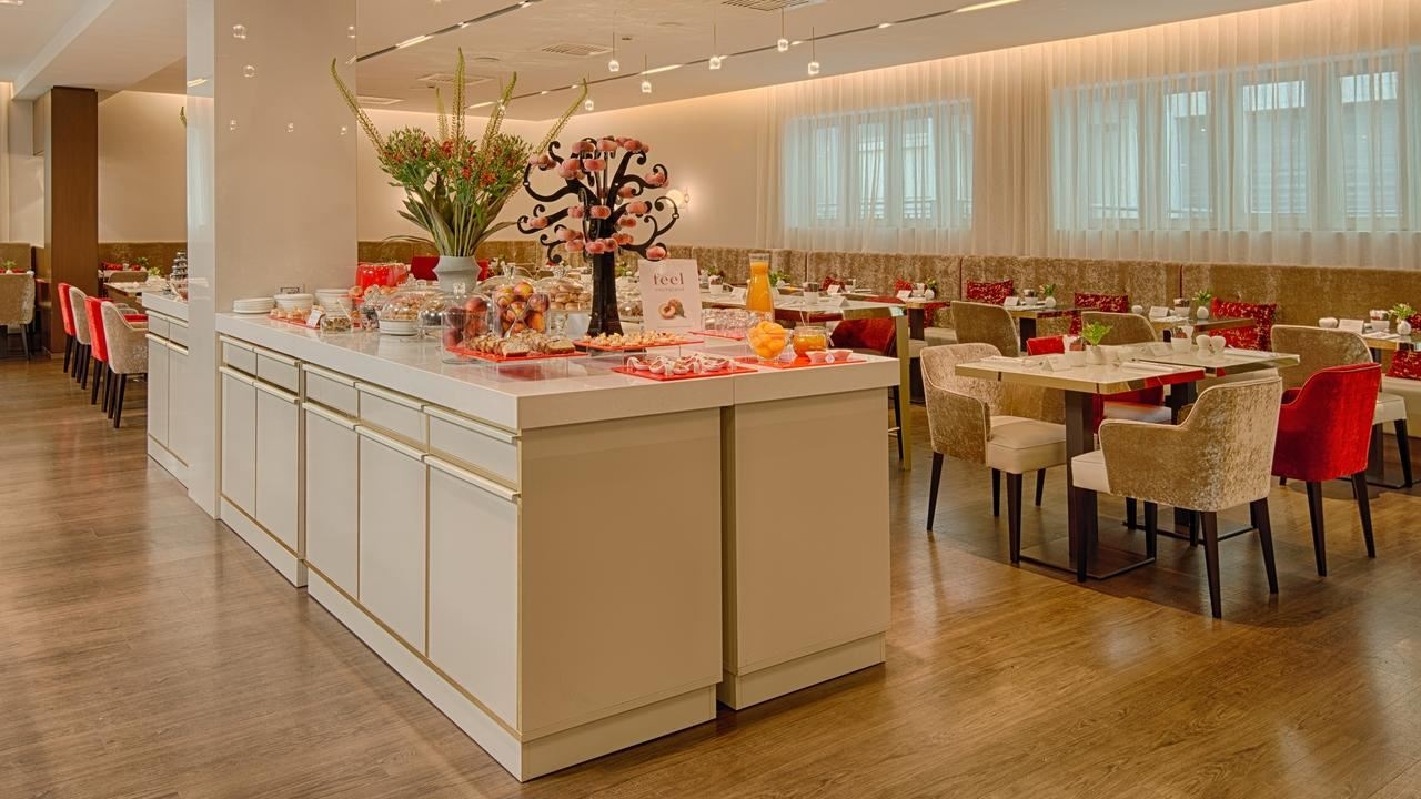 restaurants-restaurant