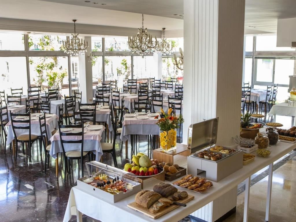 restaurants-restaurant