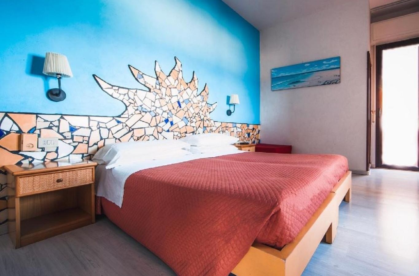 rooms-standard-room-with-balcony-4-pax