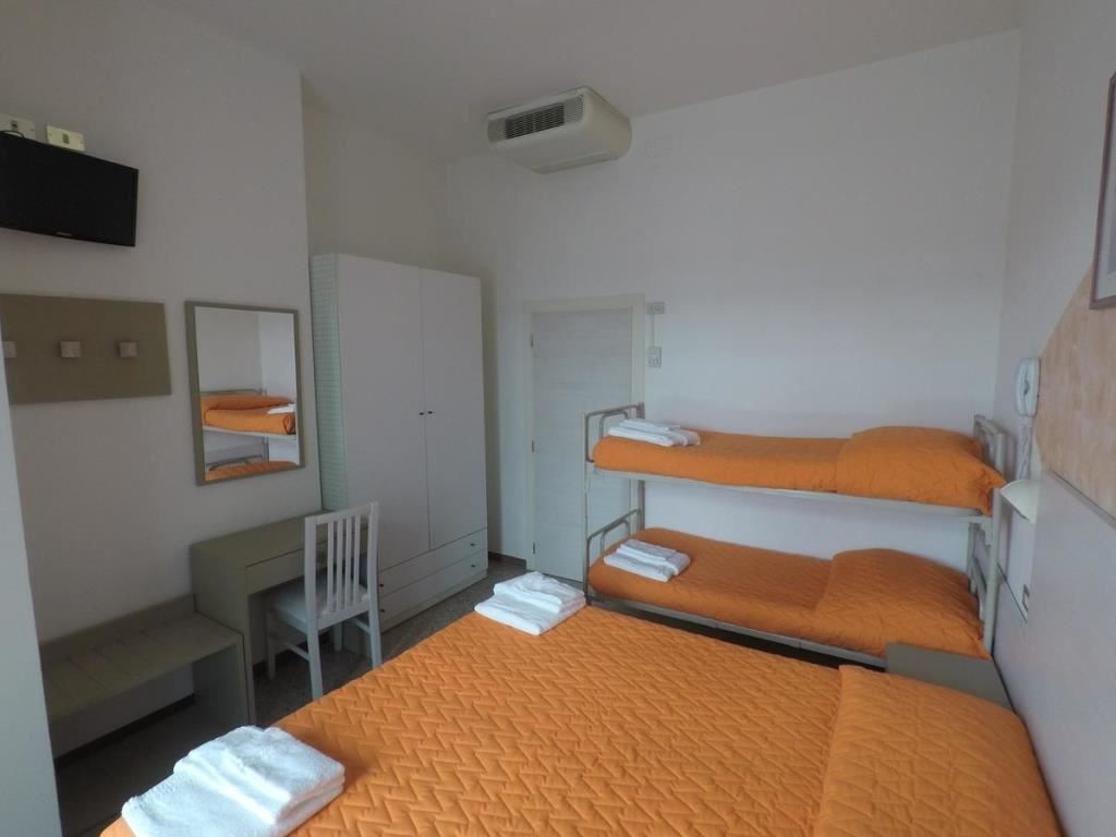 rooms-standard-room-with-balcony