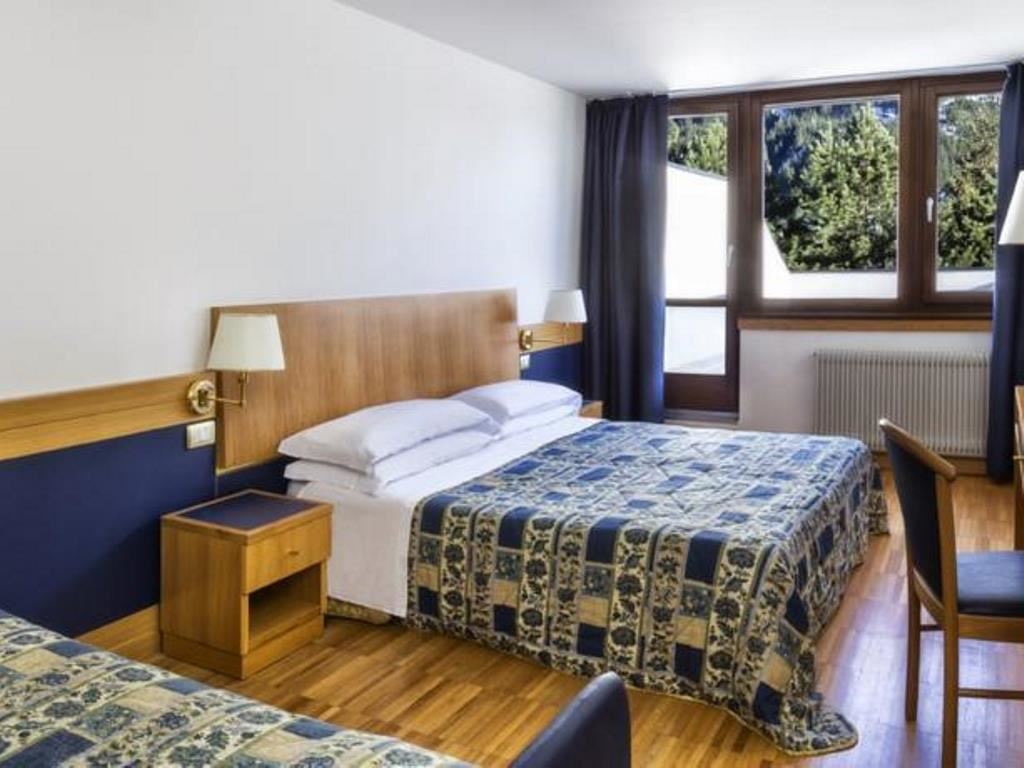 rooms-classic-room-panoramic-view-with-balcony