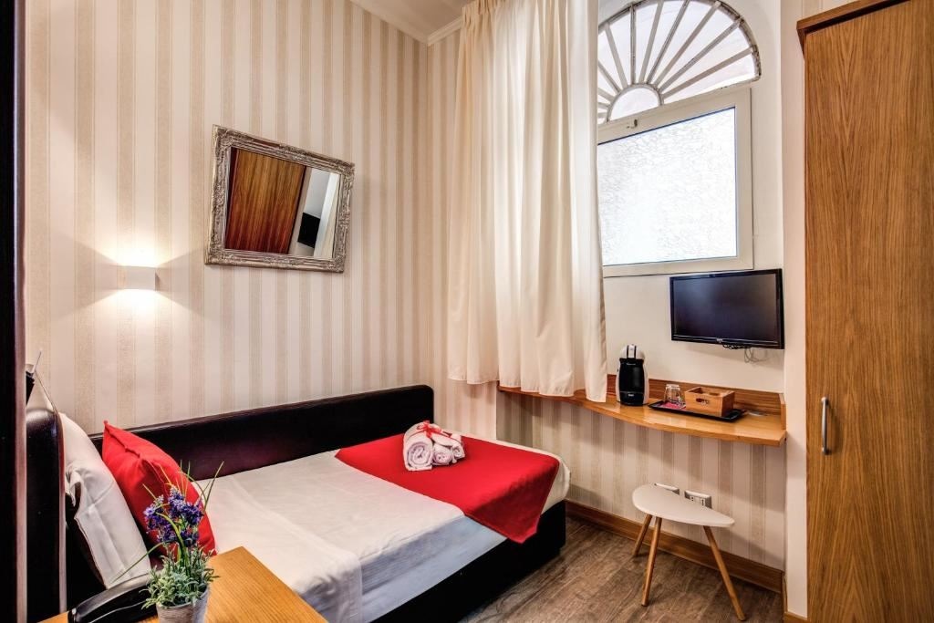 rooms-standard-room-single