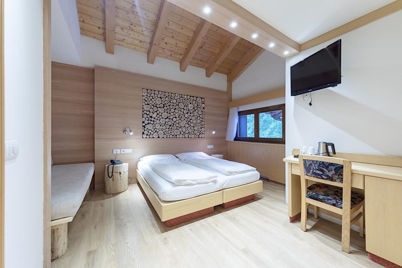 rooms-standard-room-4-pax