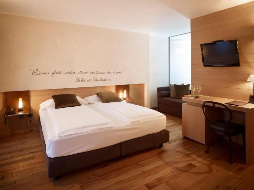 rooms-comfort-room-with-balcony-single-use