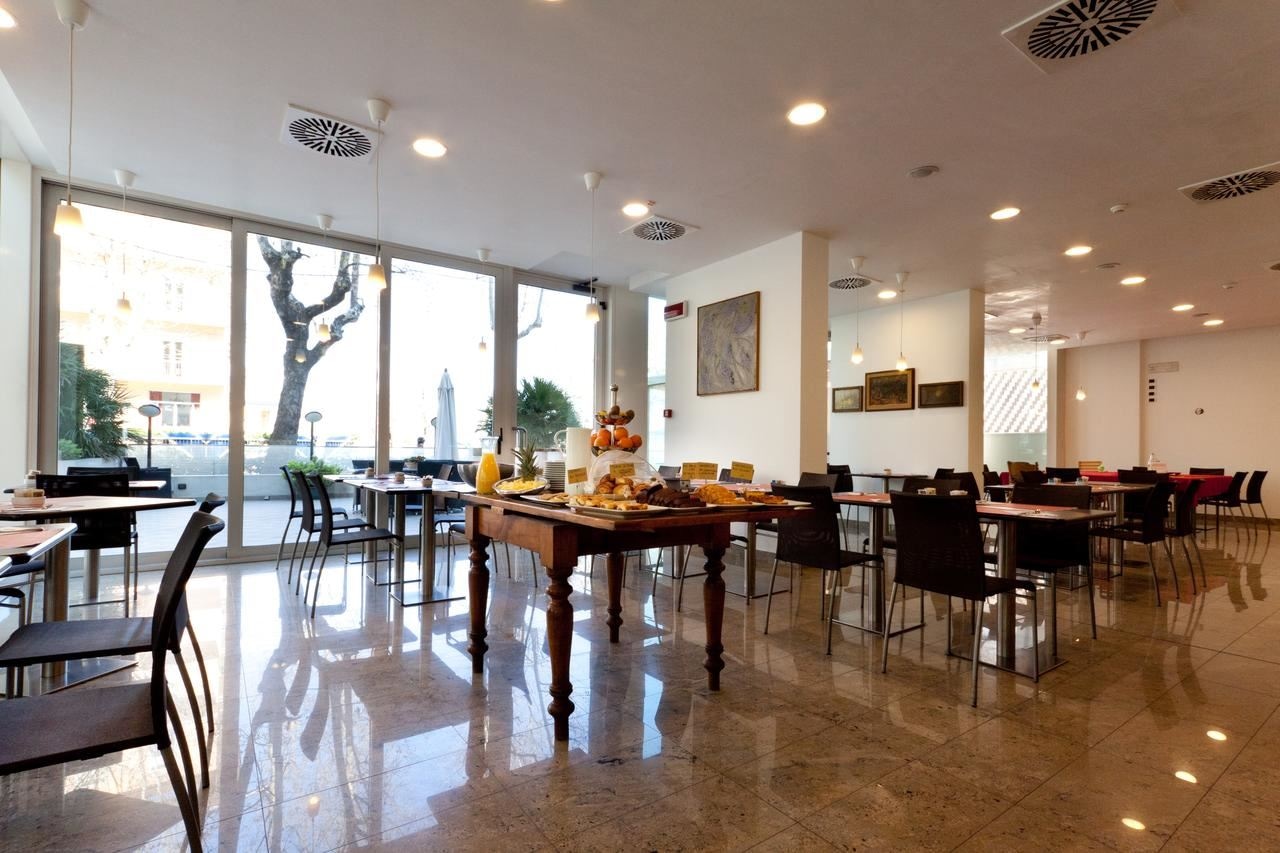 restaurants-restaurant