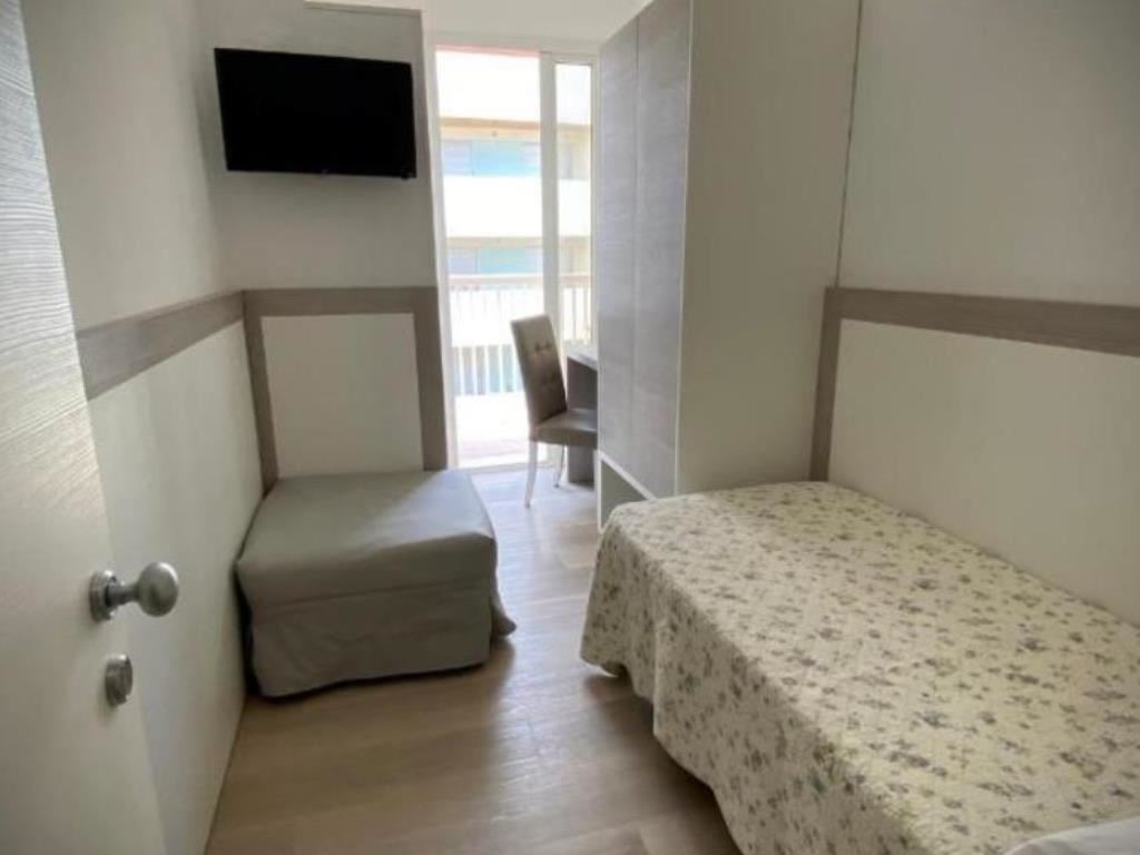 rooms-single-room