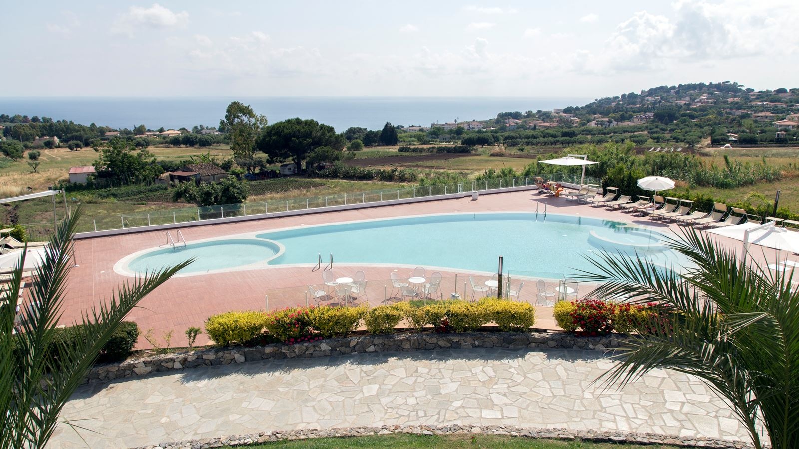 pools-outdoor-pool
