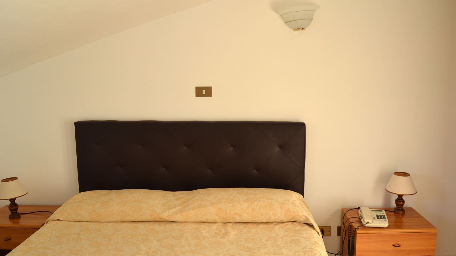 rooms-standard--single-room