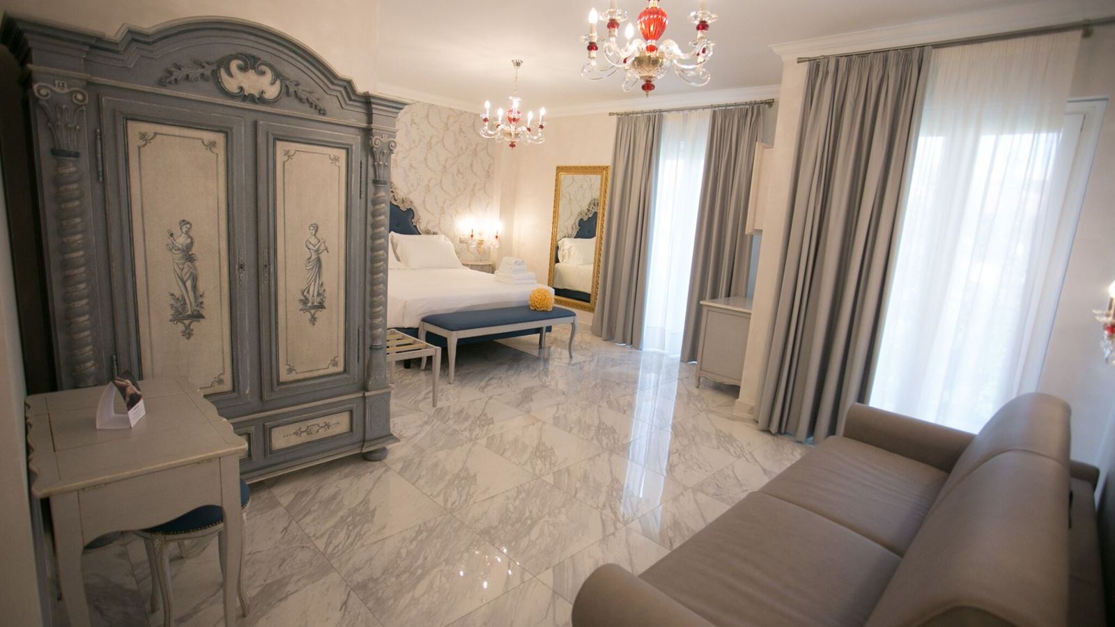 rooms-deluxe-room-with-balcony